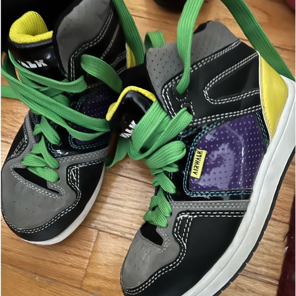 Airwalk High Top - Picture 1 of 4